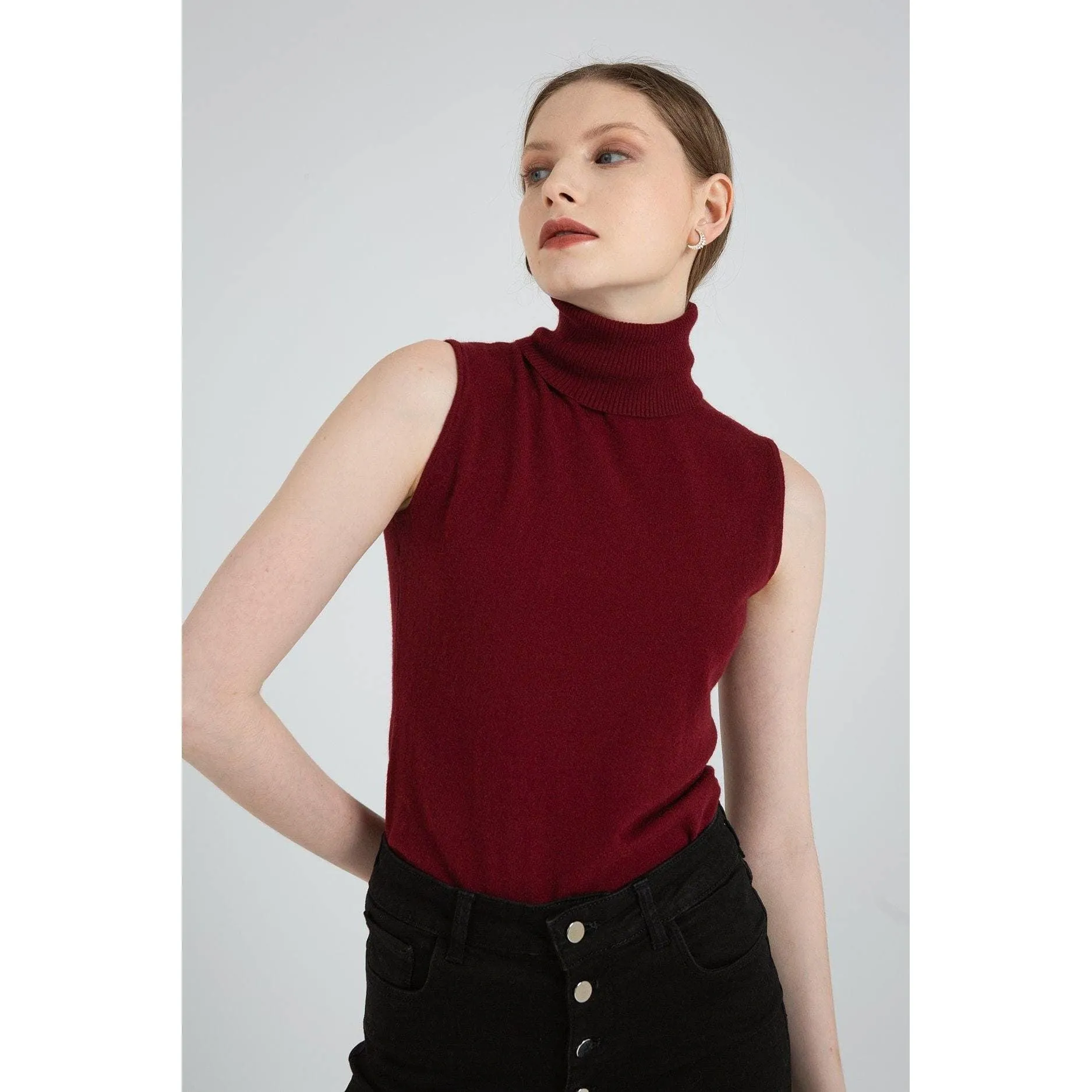 Turtle Neck Sleeveless Knitted Sweater