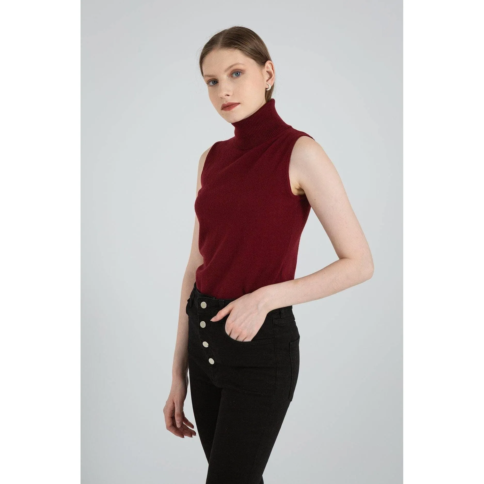Turtle Neck Sleeveless Knitted Sweater