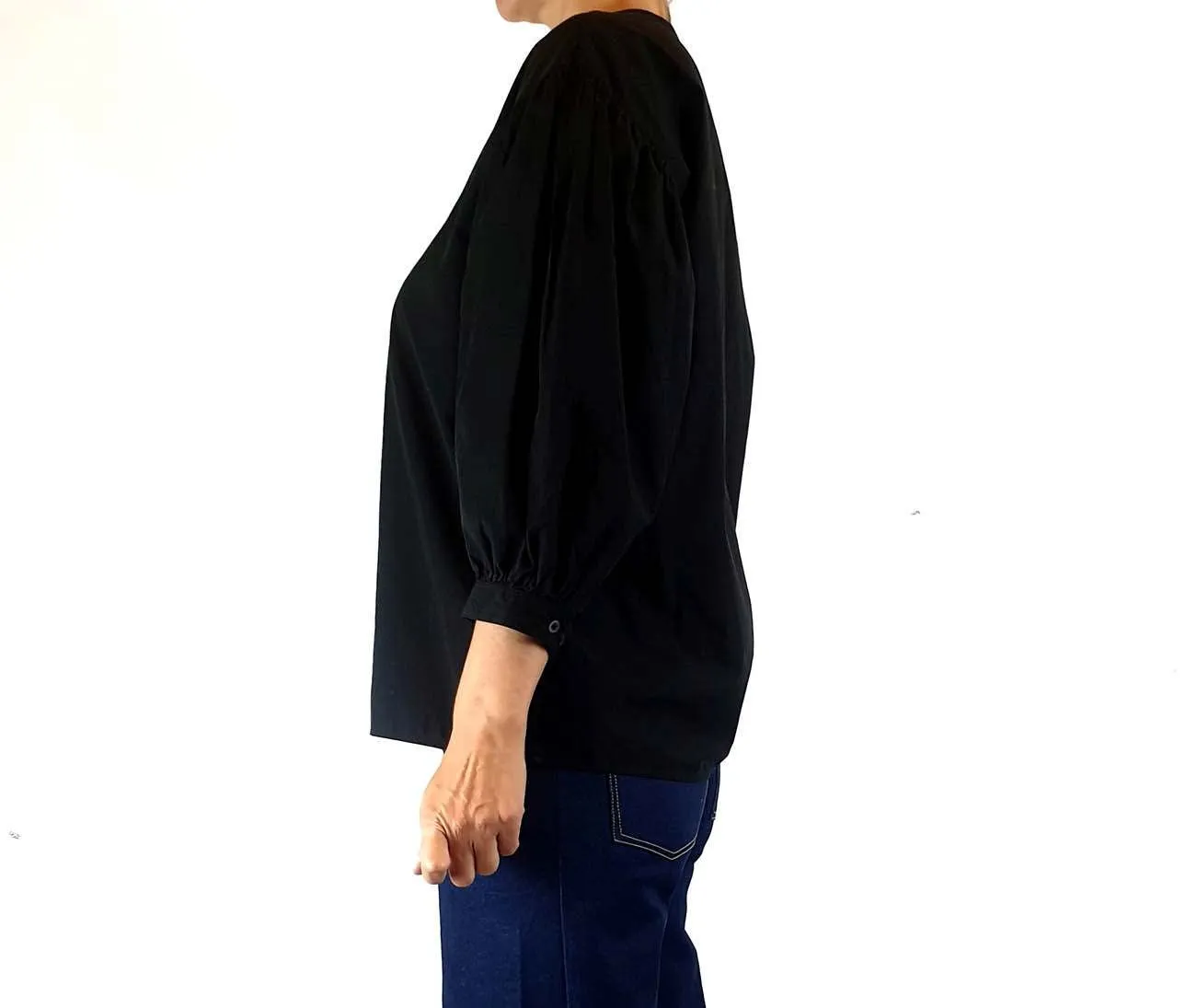 Uniqlo black 100% cotton 3/4 length shirt size XS, best fits 8