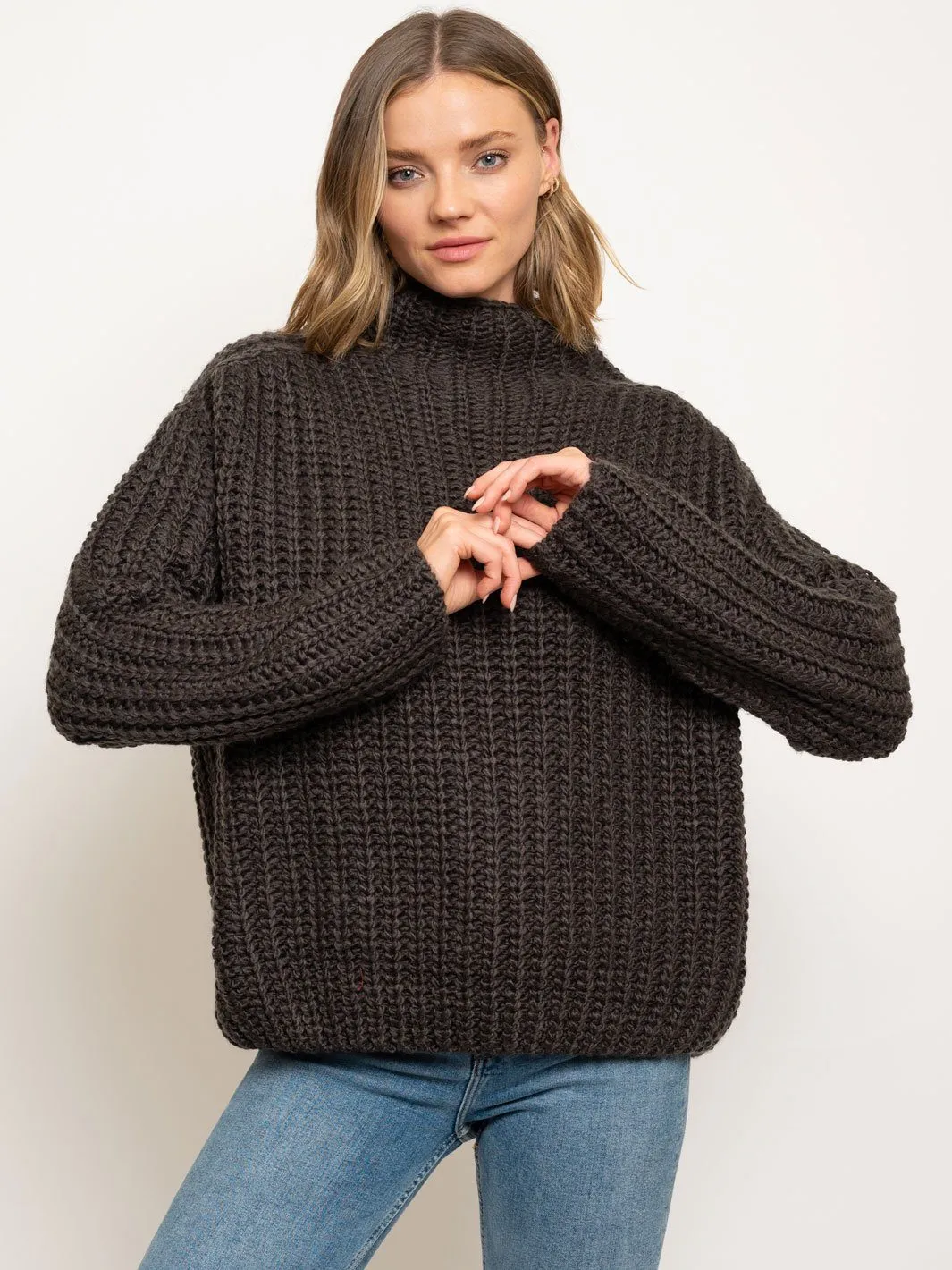 WOMEN'S COWL NECK SWEATER
