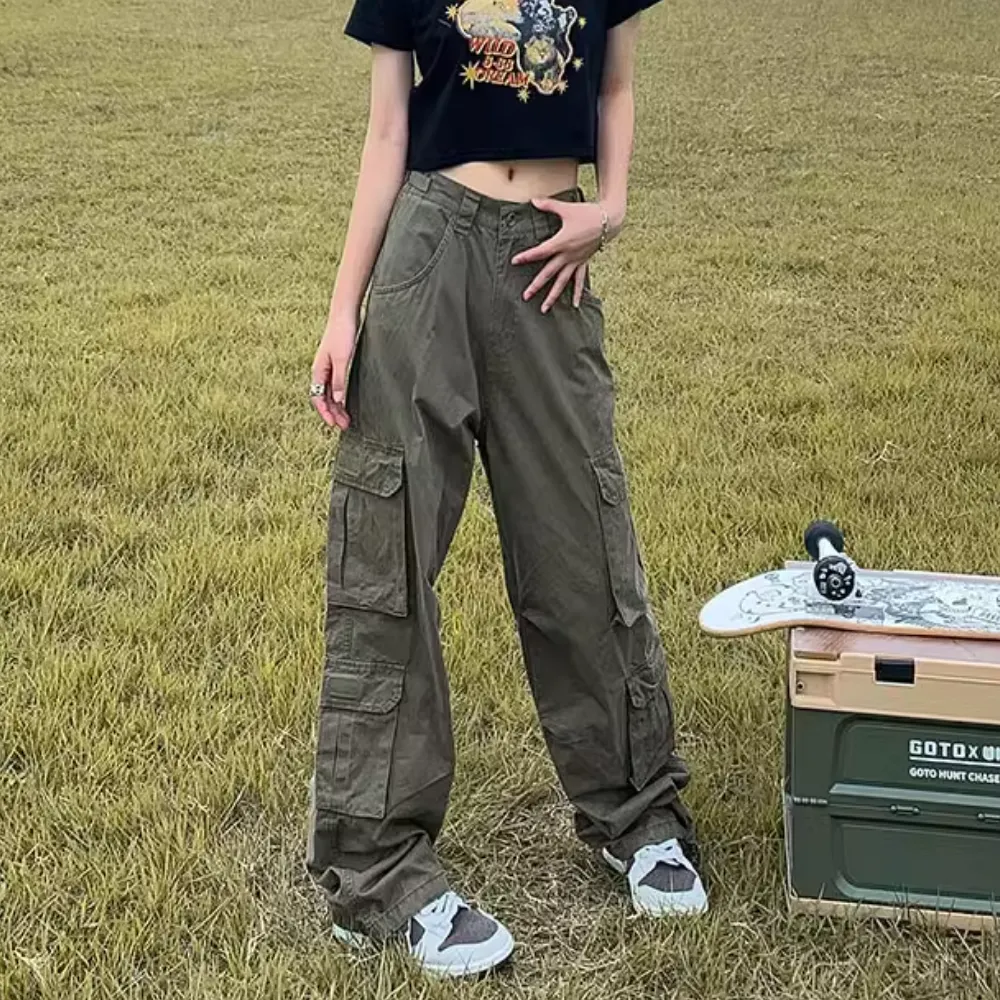 Women's Vintage Hottie Straight-Leg Cargo Pants