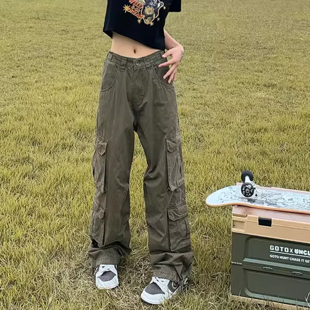 Women's Vintage Hottie Straight-Leg Cargo Pants