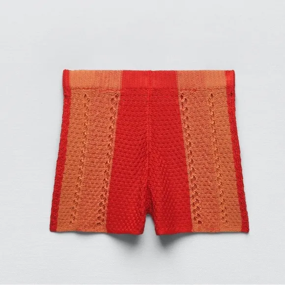 Zara Cute red and orange CROCHET SHORTS size M